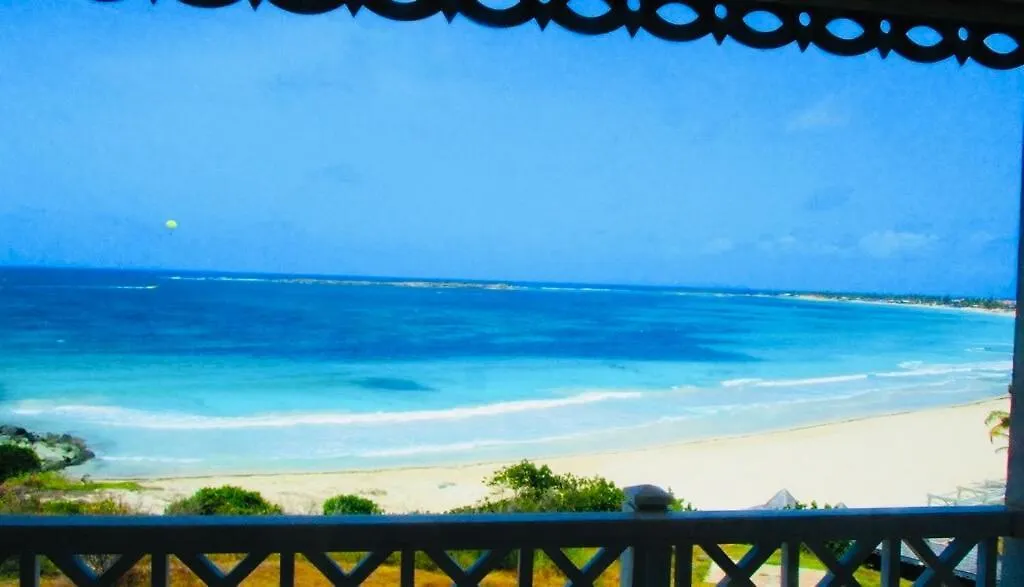 Excellence Suites Orient Beach Oceanview King-Size Beach Pool Parking Cul de Sac Apartamento