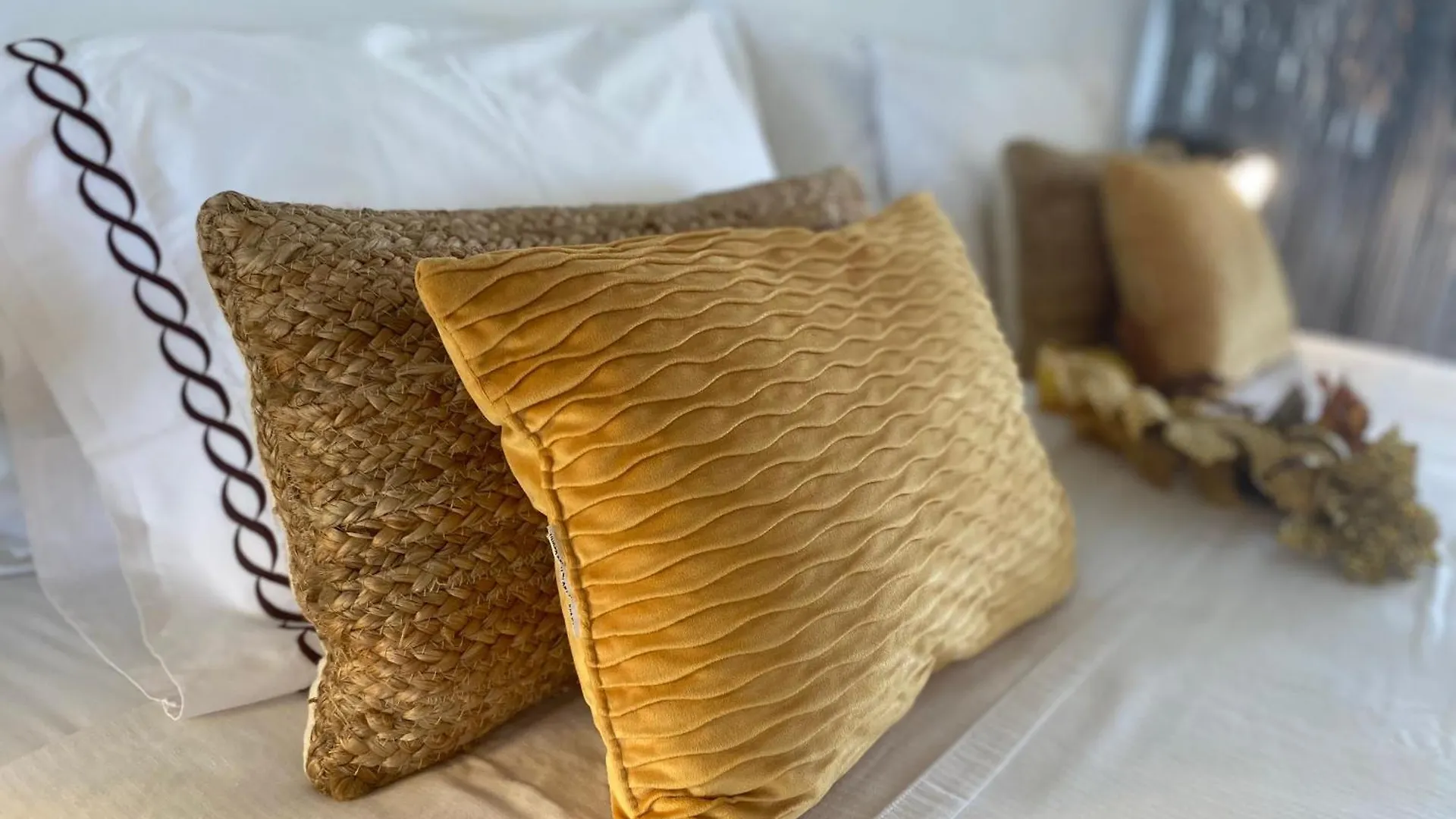 Excellence Suites Orient Beach Oceanview King-Size Beach Pool Parking Cul de Sac Διαμέρισμα