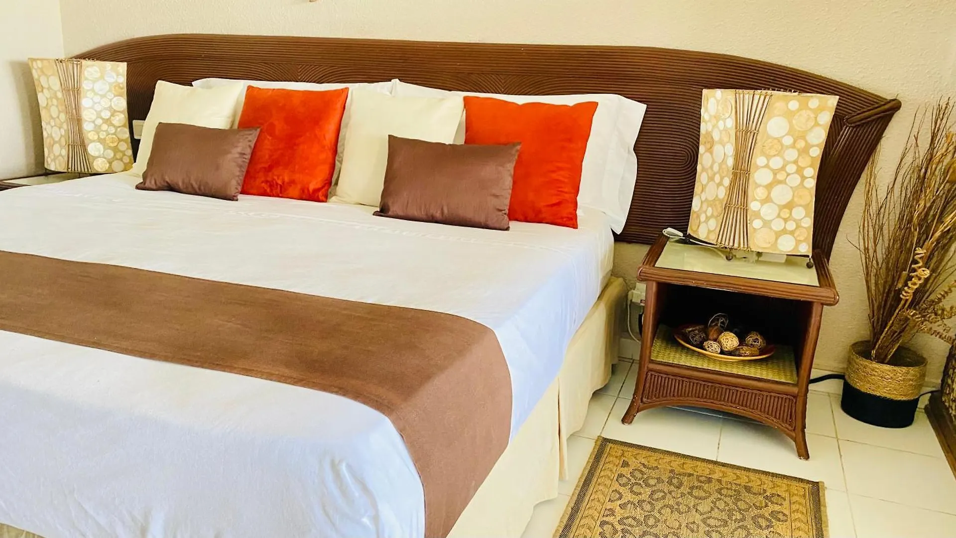 Excellence Suites Orient Beach Oceanview King-Size Beach Pool Parking Cul de Sac 0*,