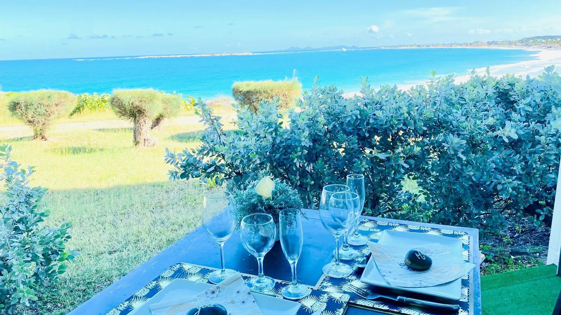 Apartamento Excellence Suites Orient Beach Oceanview King-Size Beach Pool Parking Cul de Sac Sint Maarten
