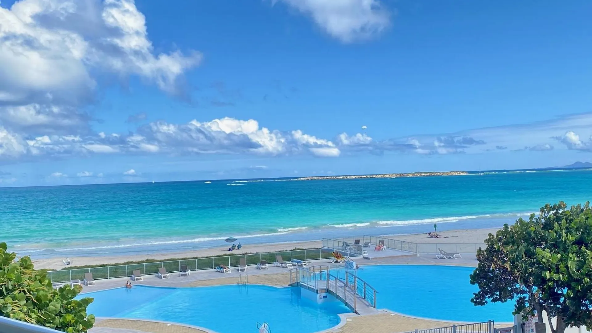 Excellence Suites Orient Beach Oceanview King-Size Beach Pool Parking Cul de Sac Διαμέρισμα