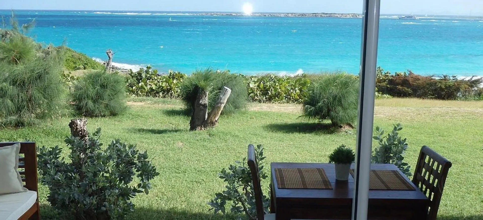 Excellence Suites Orient Beach Oceanview King-Size Beach Pool Parking Cul de Sac